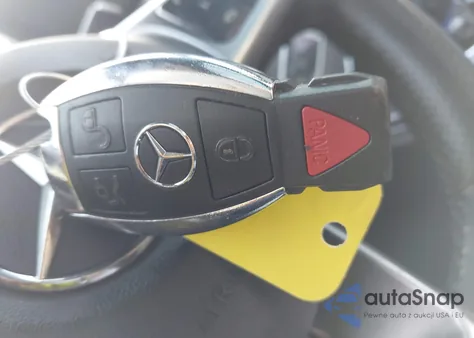 2016 Mercedes-Benz C 450 Amg 4Matic z USA, uszkodzony, nr VIN 55SWF6EB2GU130541